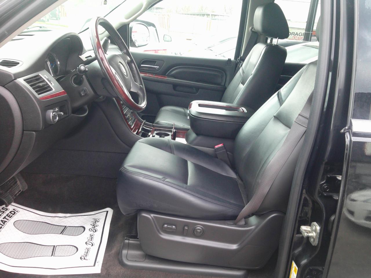 Cadillac Escalade Luxury AWD 2014