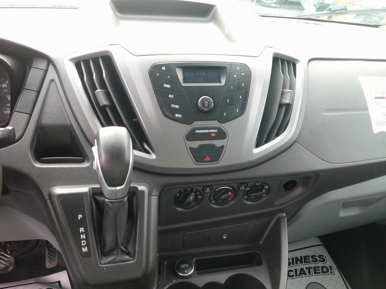 Ford Transit 250 Van Med. Roof w/Sliding Pass. 130-in. WB 2015