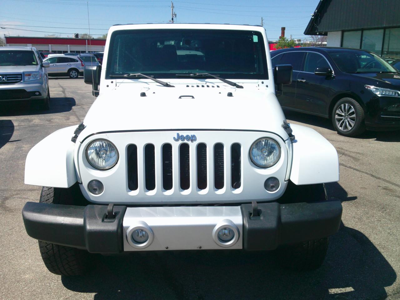 Jeep Wrangler Sahara 4WD 2015