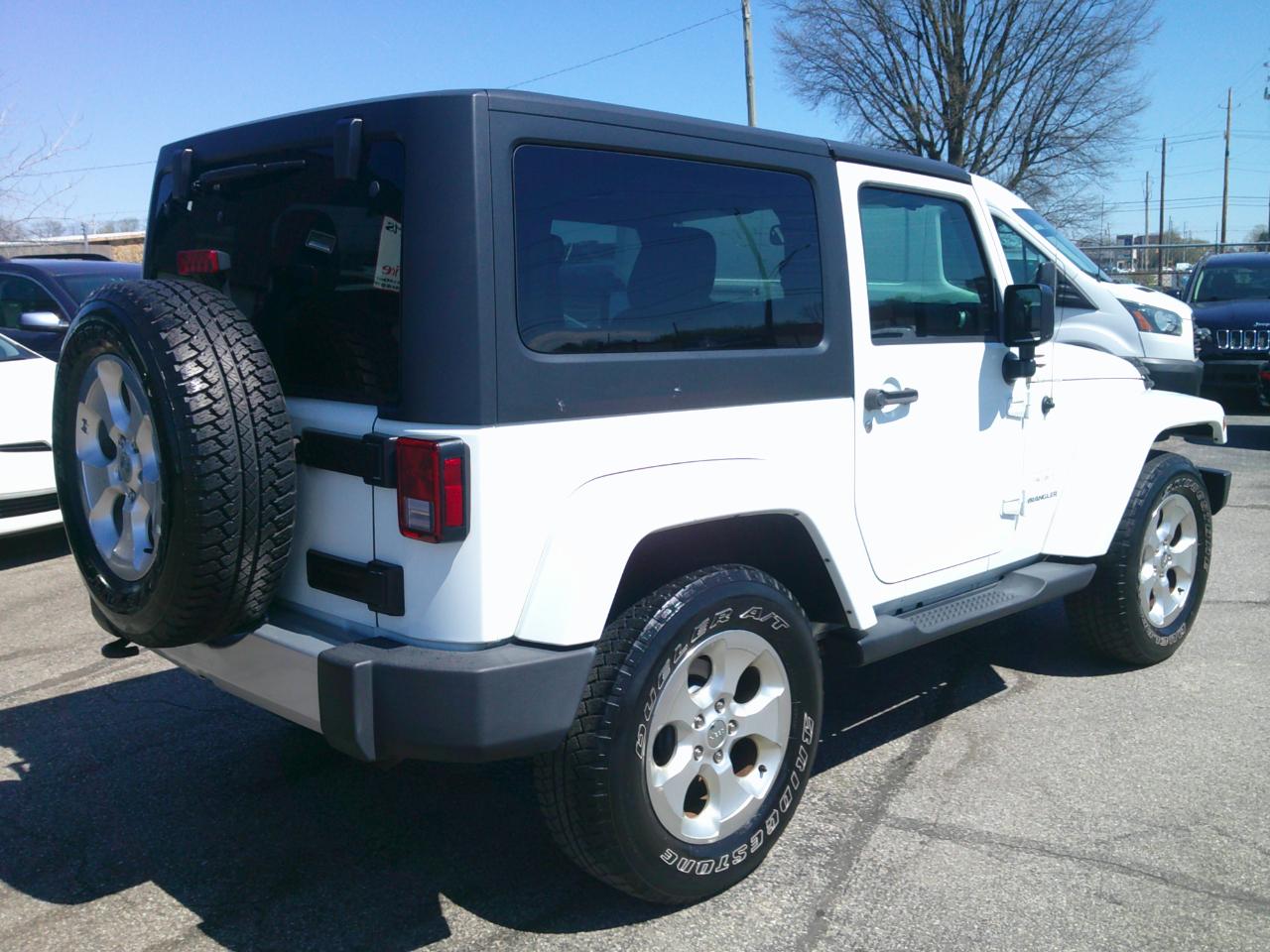 Jeep Wrangler Sahara 4WD 2015