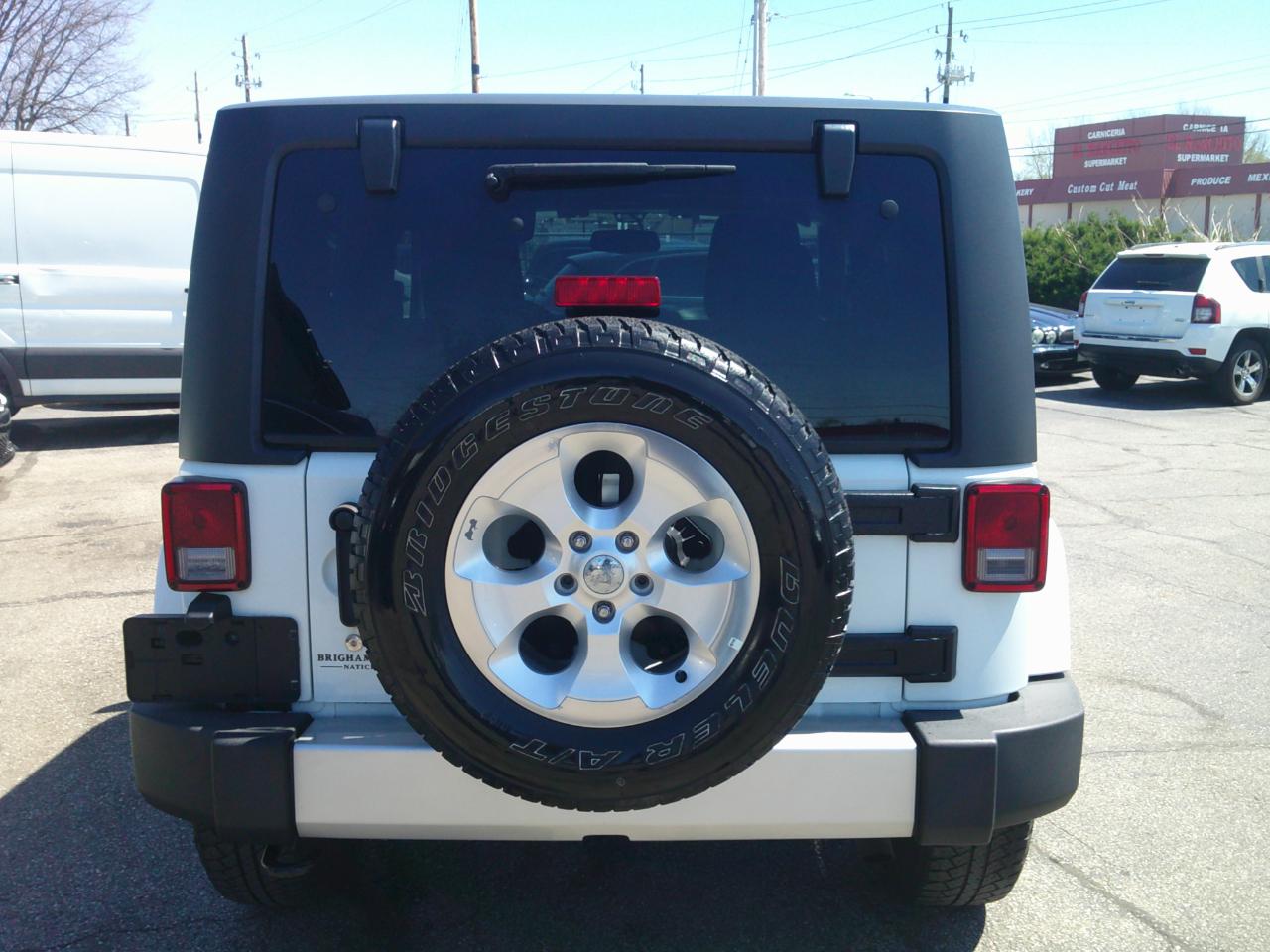 Jeep Wrangler Sahara 4WD 2015