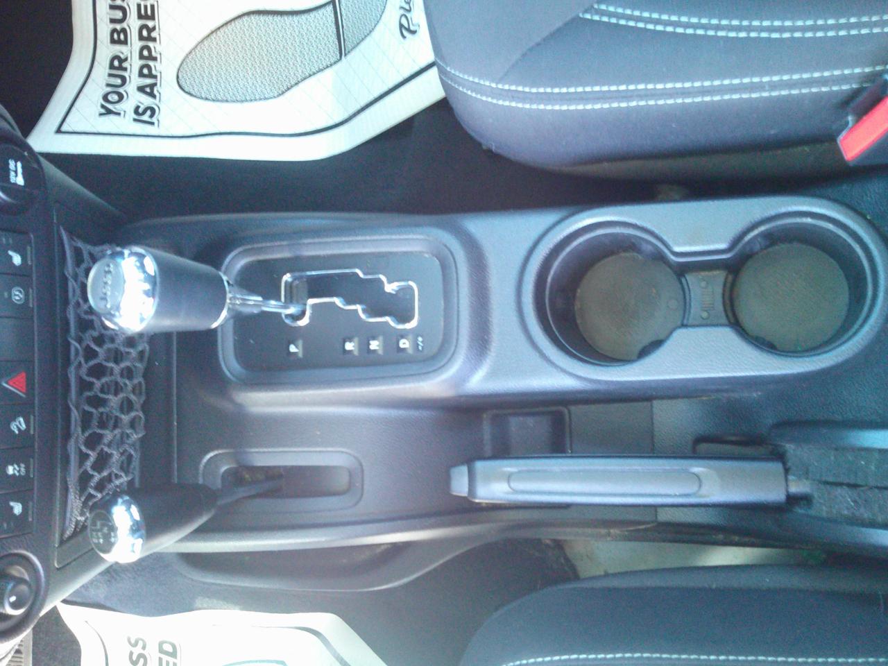 Jeep Wrangler Sahara 4WD 2015