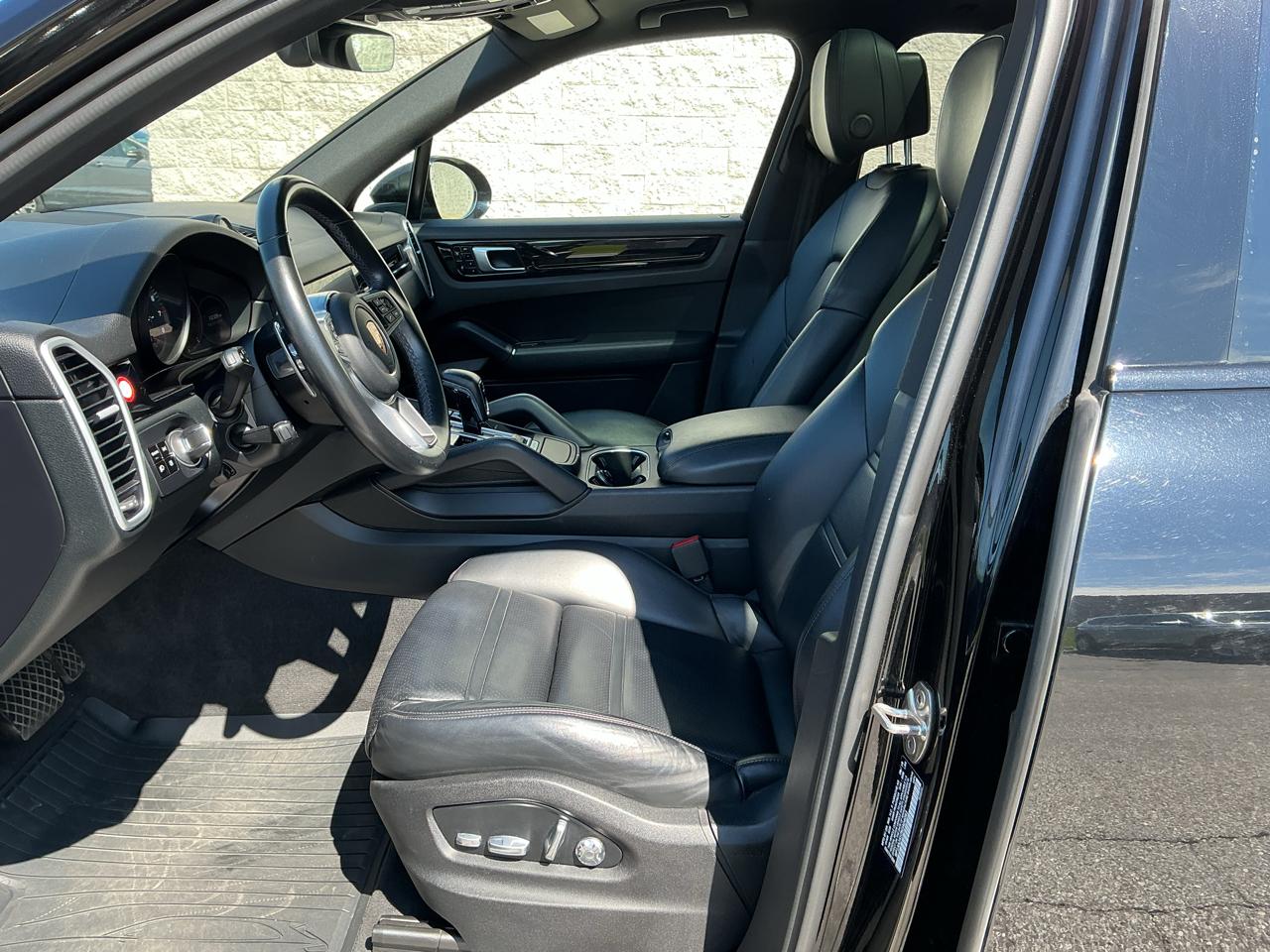 Porsche Cayenne Base 2019