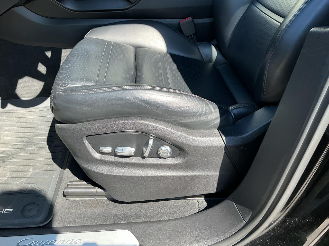 Porsche Cayenne Base 2019