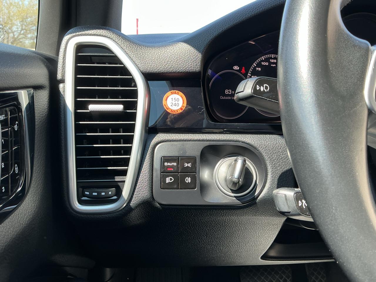 Porsche Cayenne Base 2019