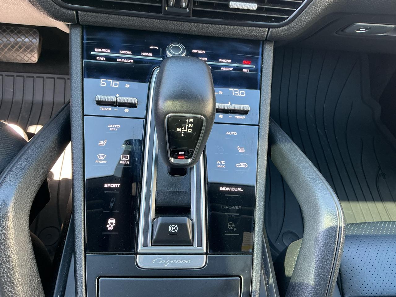 Porsche Cayenne Base 2019