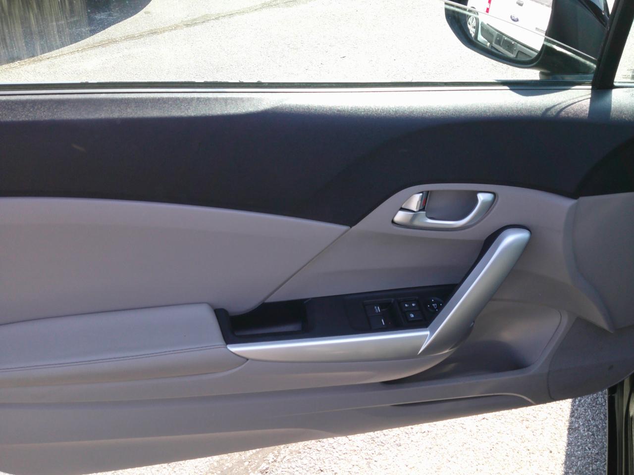 Honda Civic EX-L Coupe 5-Spd AT 2012