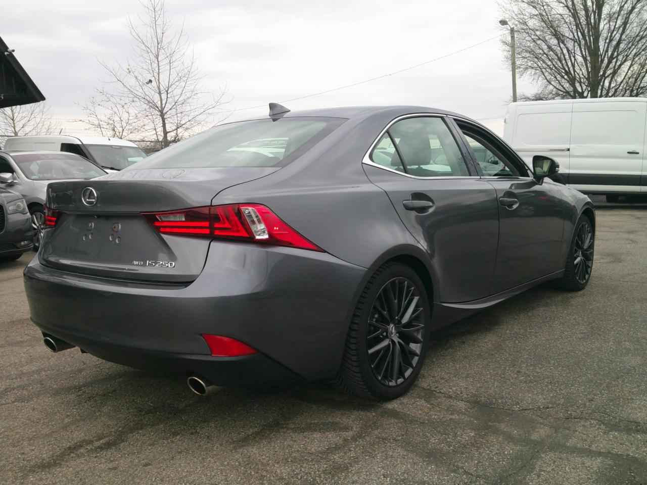 Lexus IS 250 AWD 2015