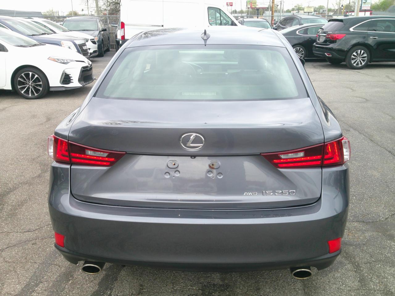 Lexus IS 250 AWD 2015