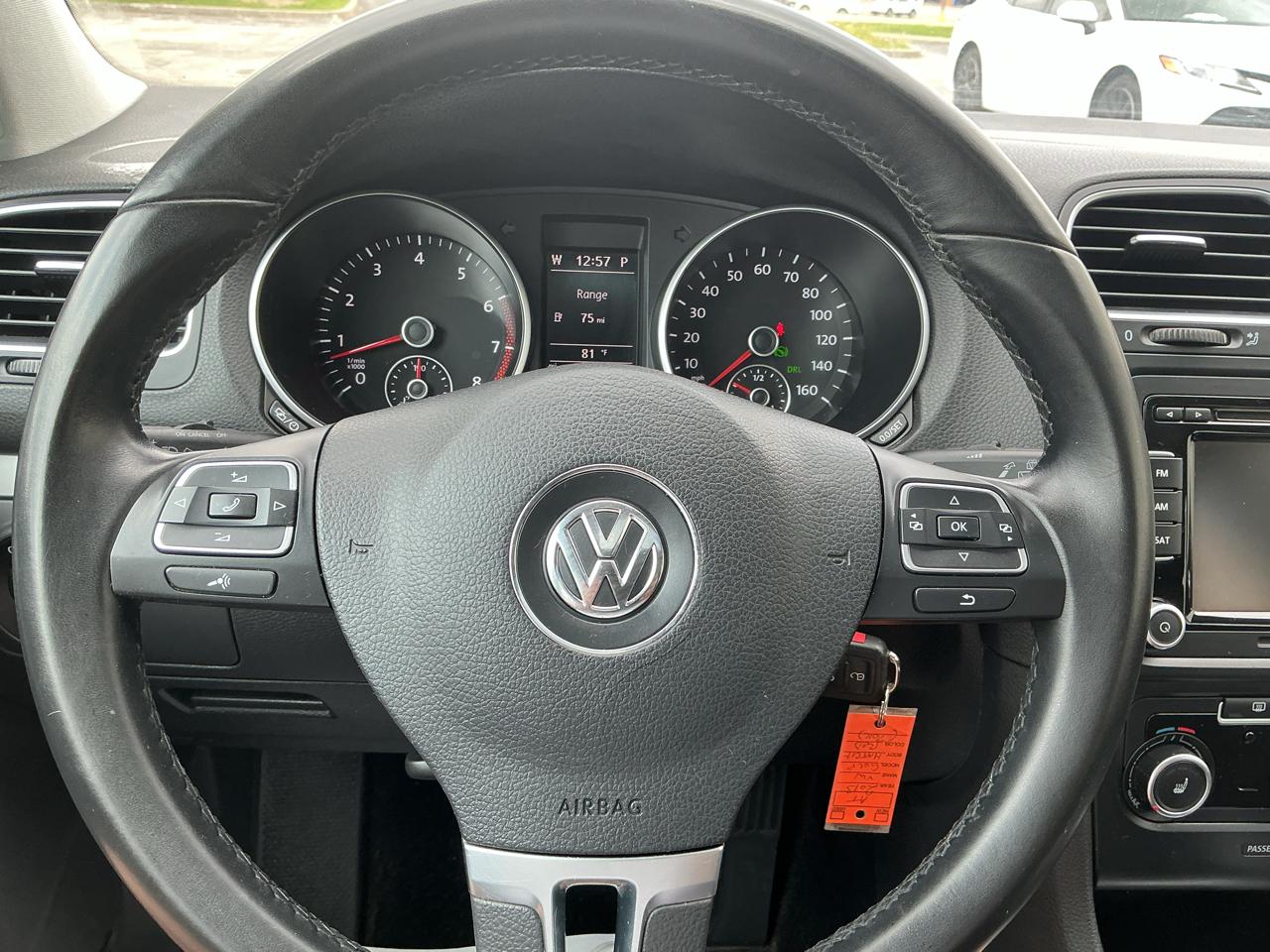 Volkswagen Golf 2.5L Conv & Sunroof 4 Door PZEV 2013