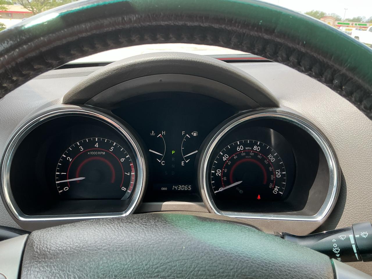 Toyota Highlander Base 4WD 2010