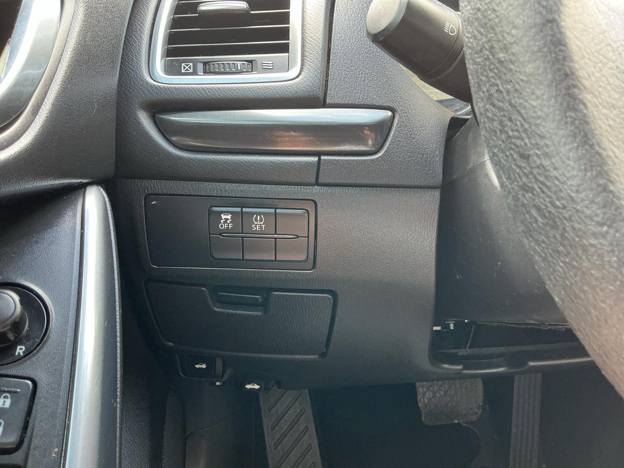 Mazda MAZDA6 i Sport AT 2015