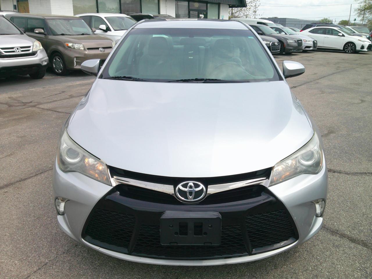 Toyota Camry SE 2015