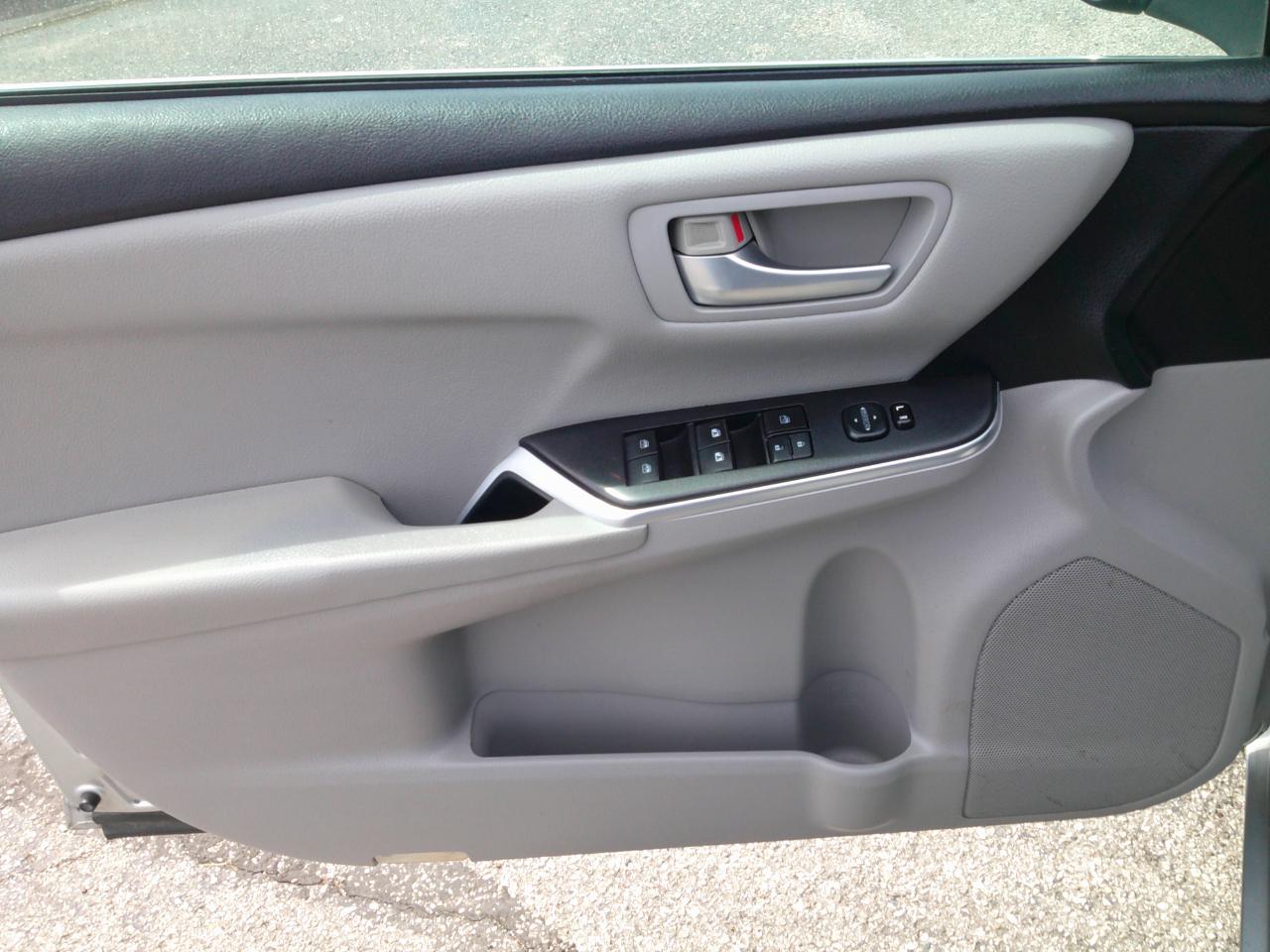 Toyota Camry SE 2015