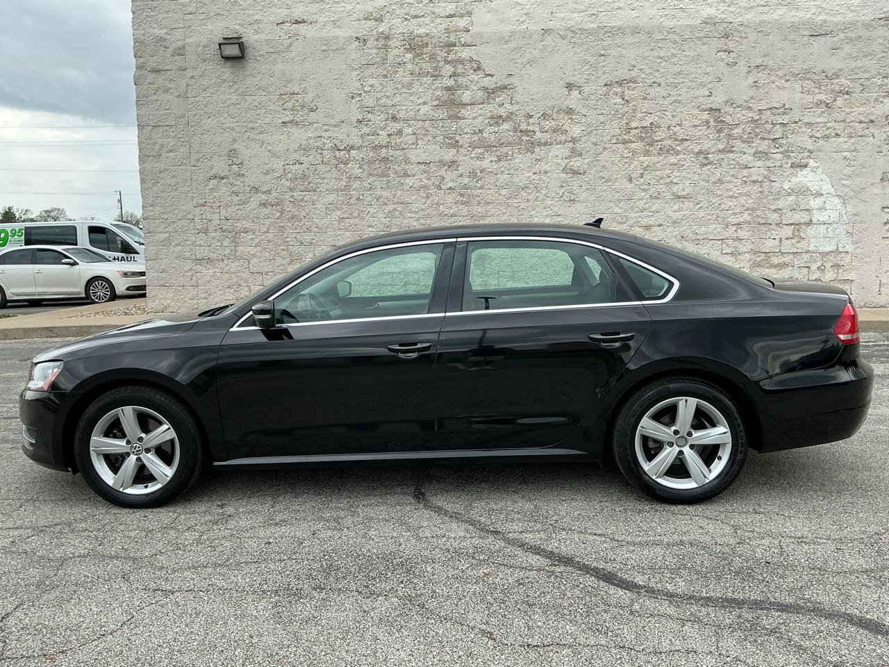 Volkswagen Passat 2.5L SE AT 2013