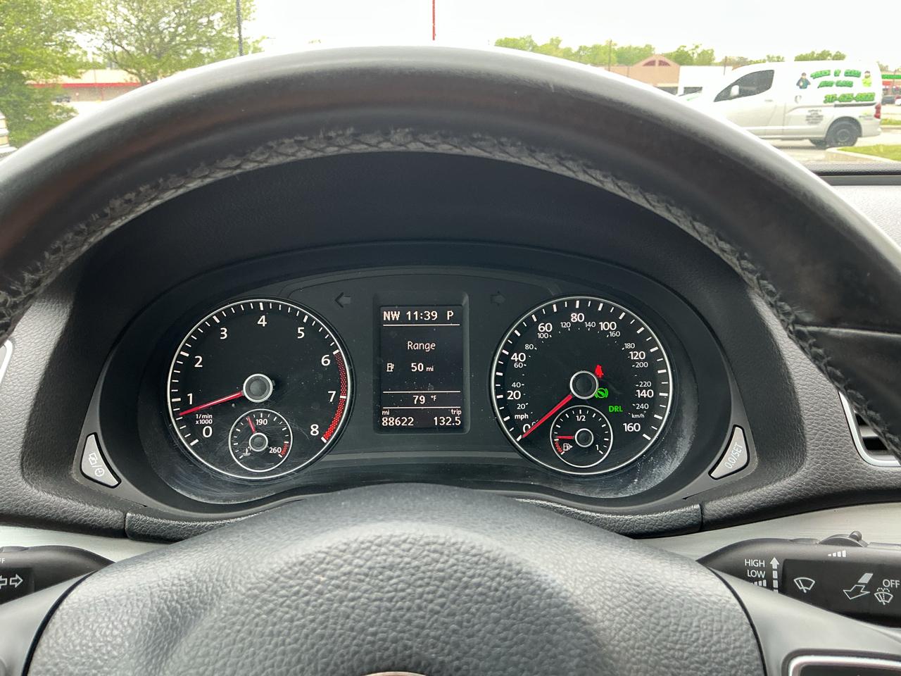 Volkswagen Passat 2.5L SE AT 2013