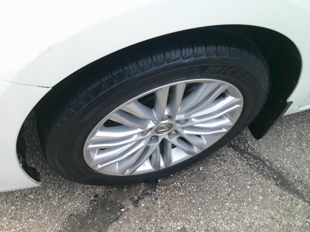 Lexus ES 350 Sedan 2013