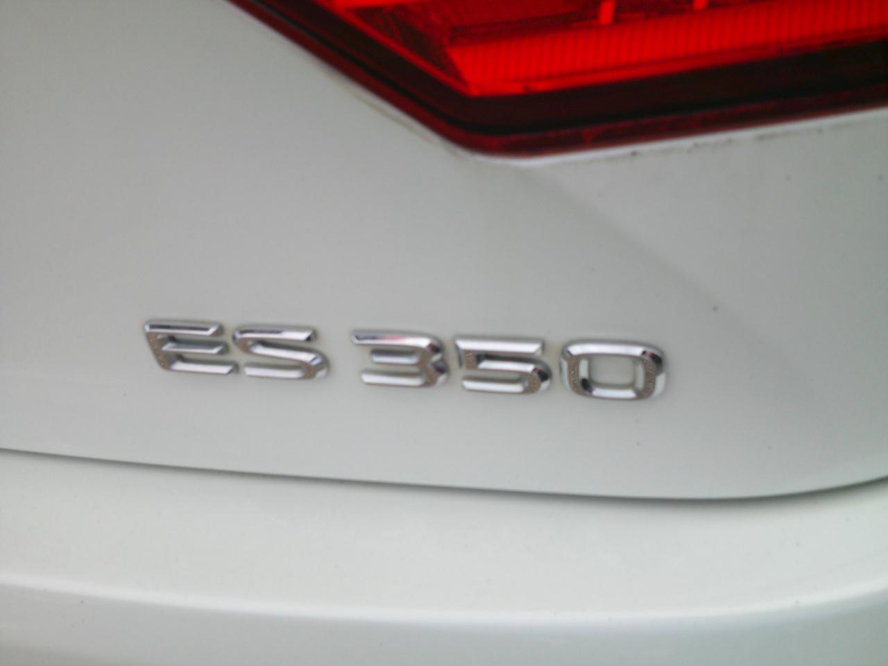 Lexus ES 350 Sedan 2013