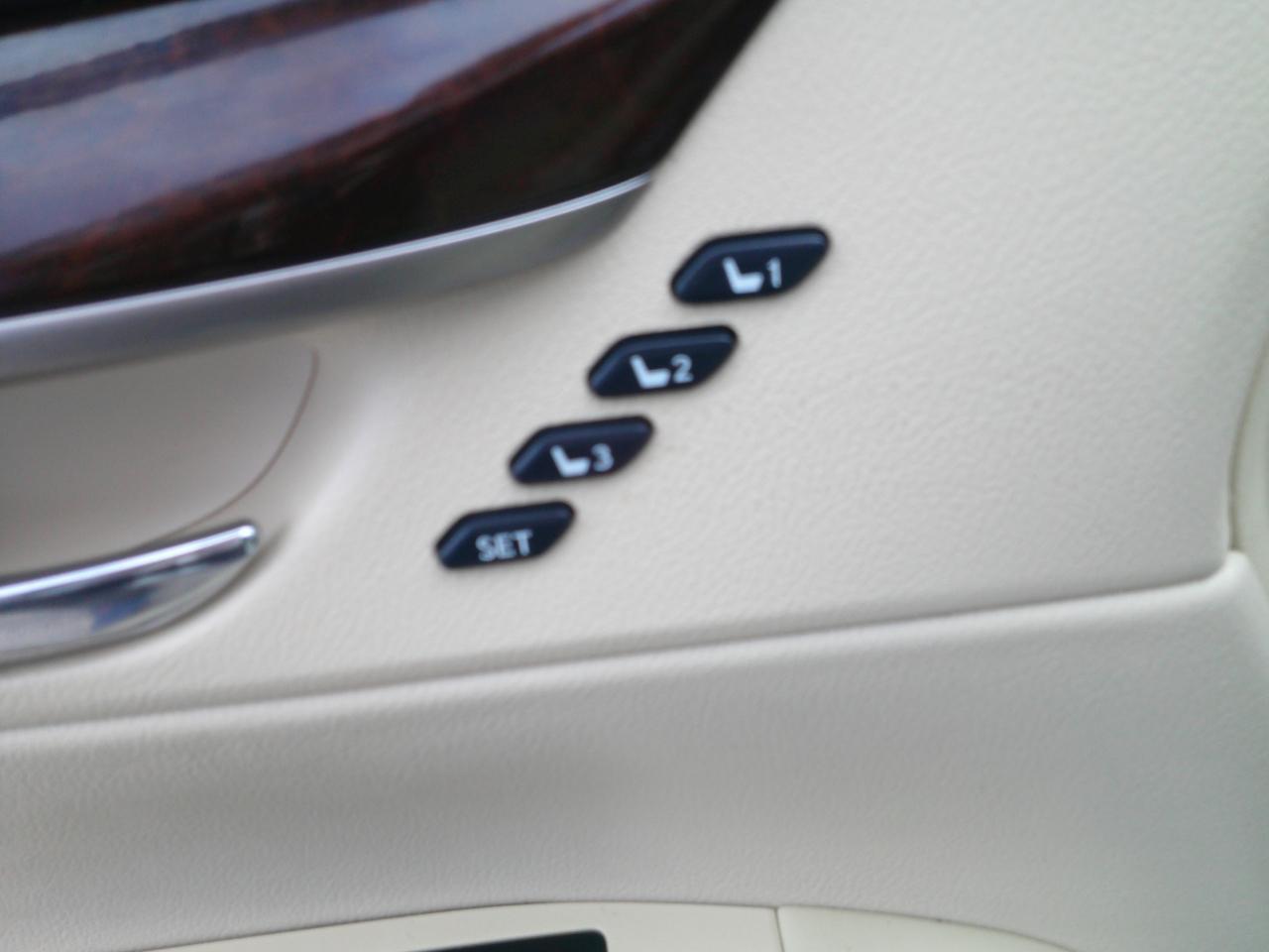 Lexus ES 350 Sedan 2013