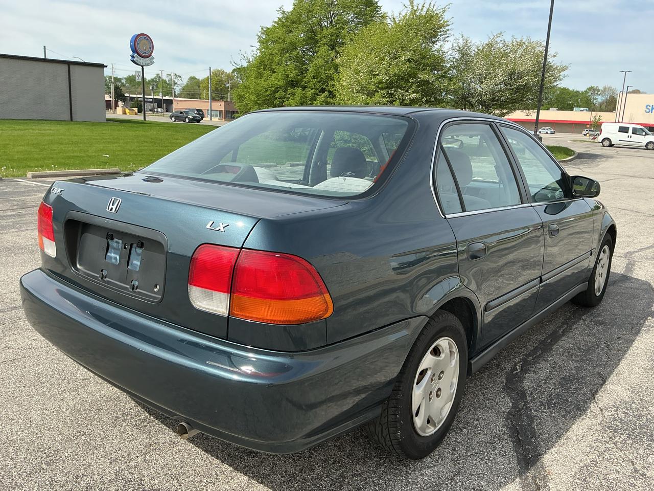 Honda Civic LX sedan 1997