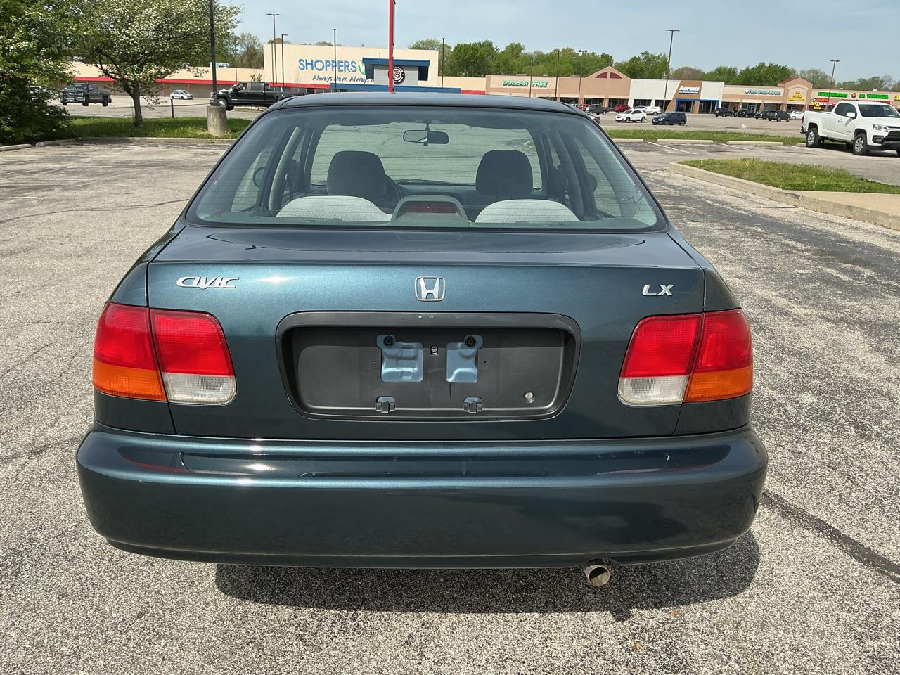 Honda Civic LX sedan 1997