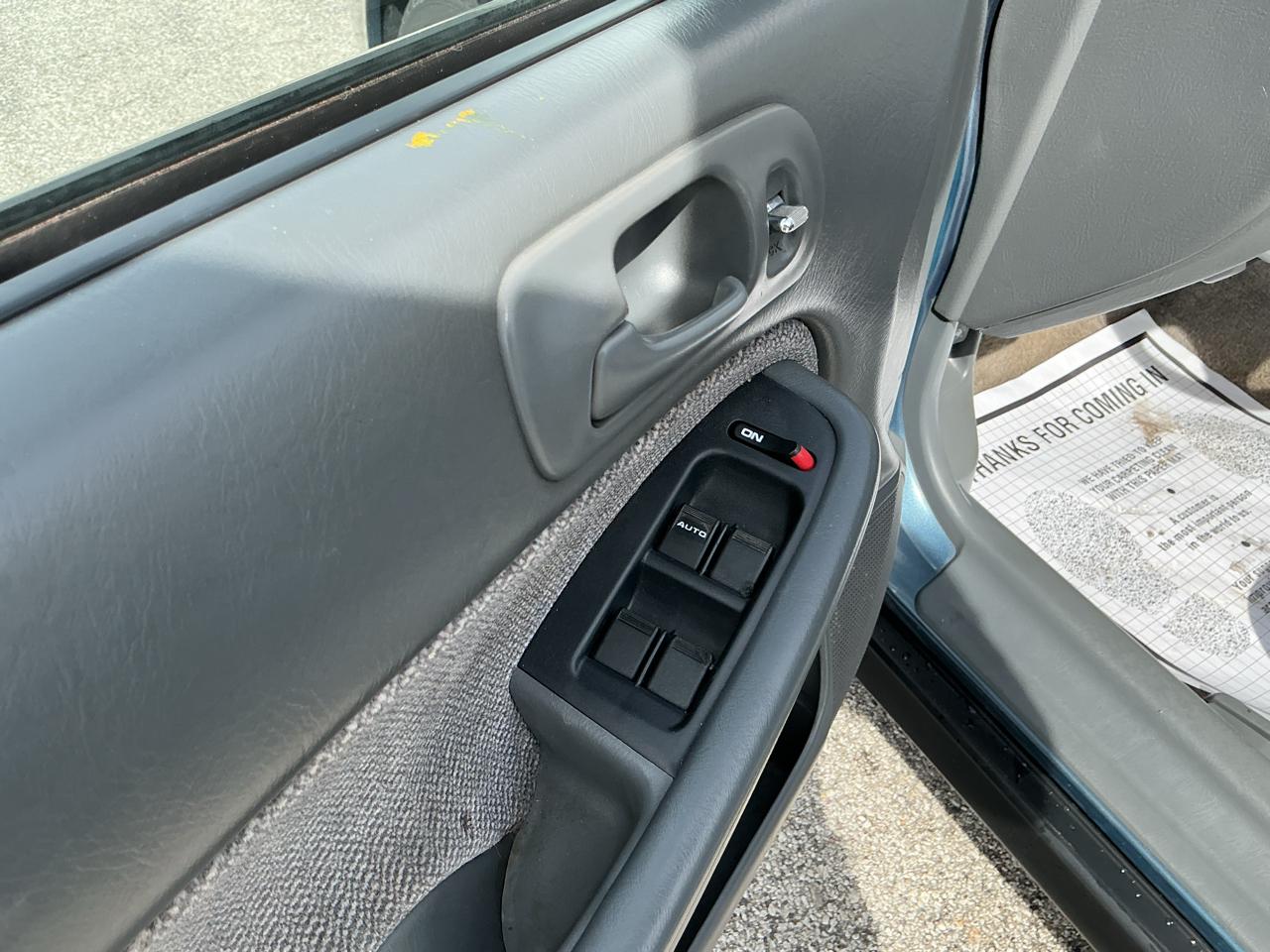 Honda Civic LX sedan 1997