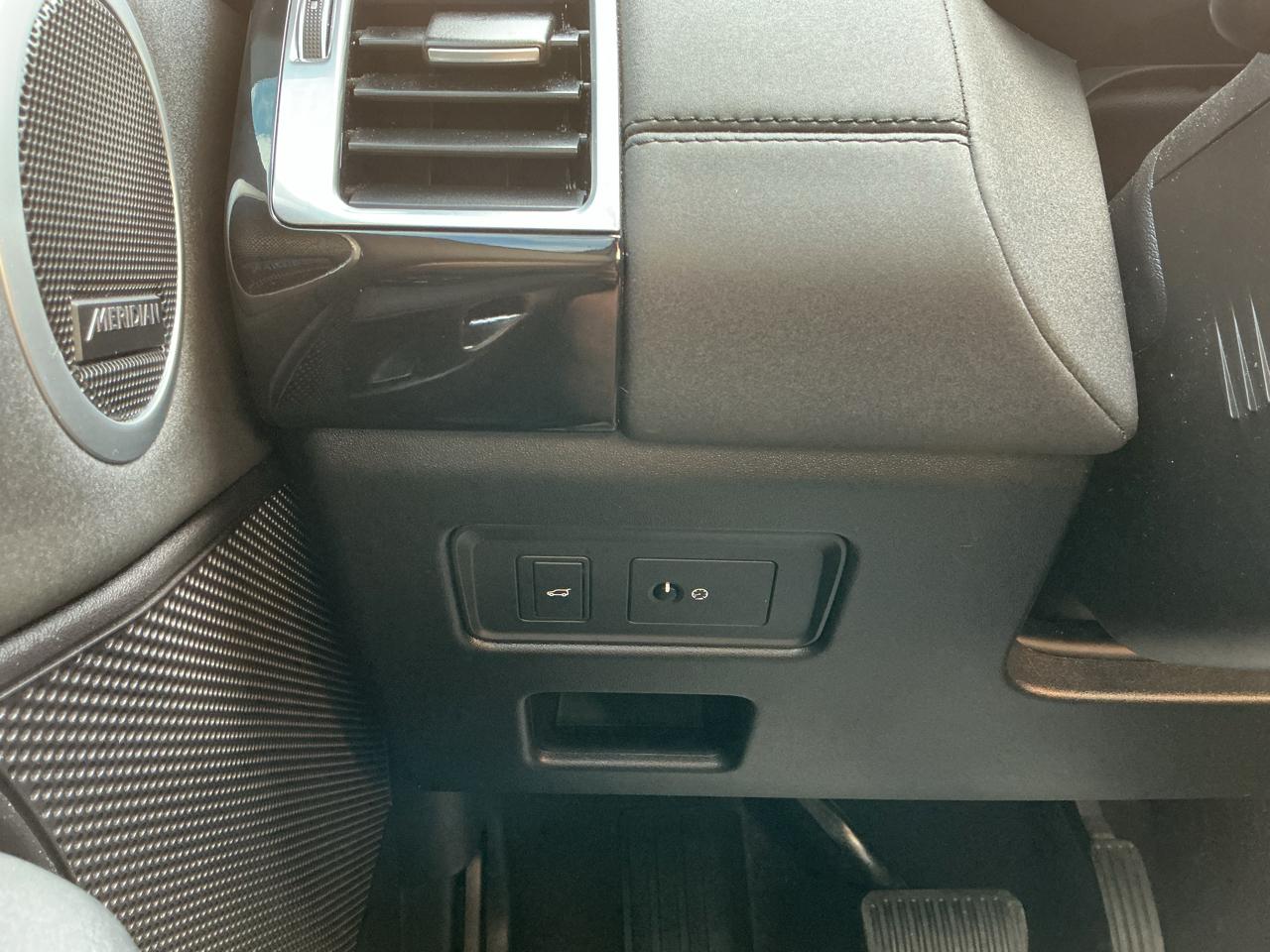 Land Rover Discovery HSE 2017