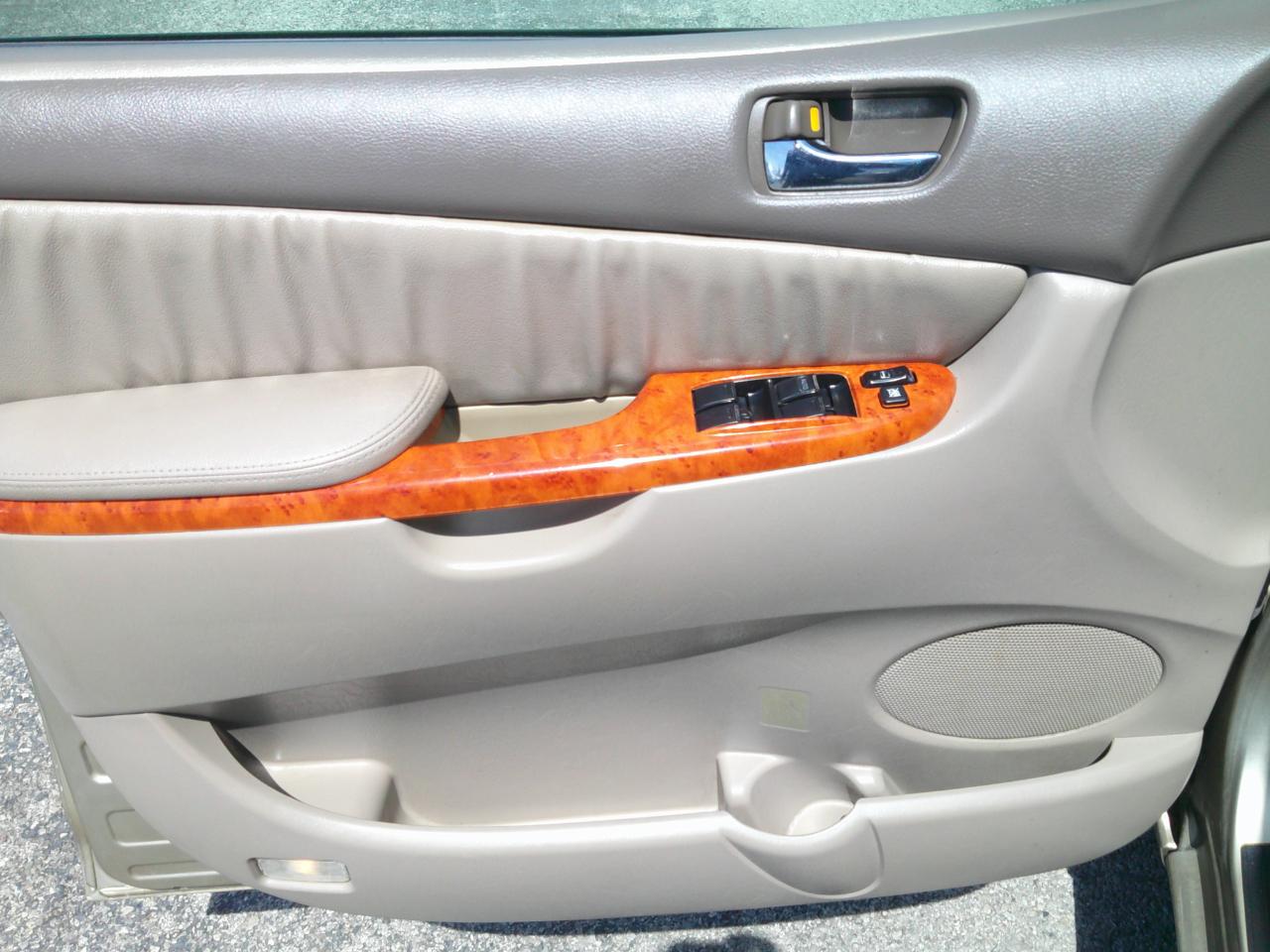 Toyota Sienna XLE 2006