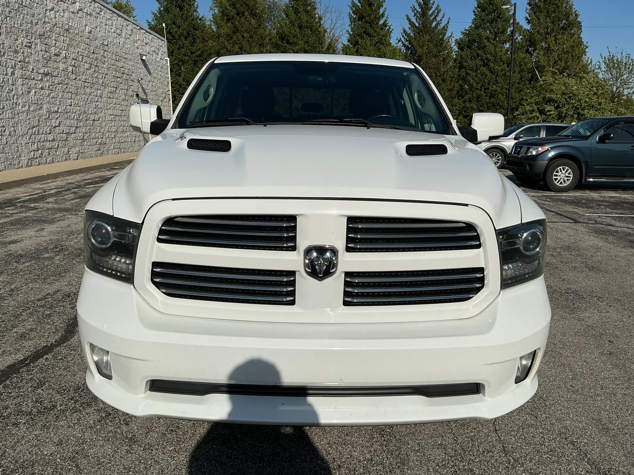 RAM 1500 Sport Quad Cab 4WD 2016