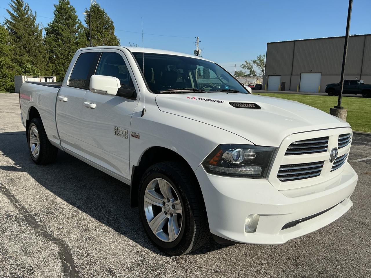 RAM 1500 Sport Quad Cab 4WD 2016