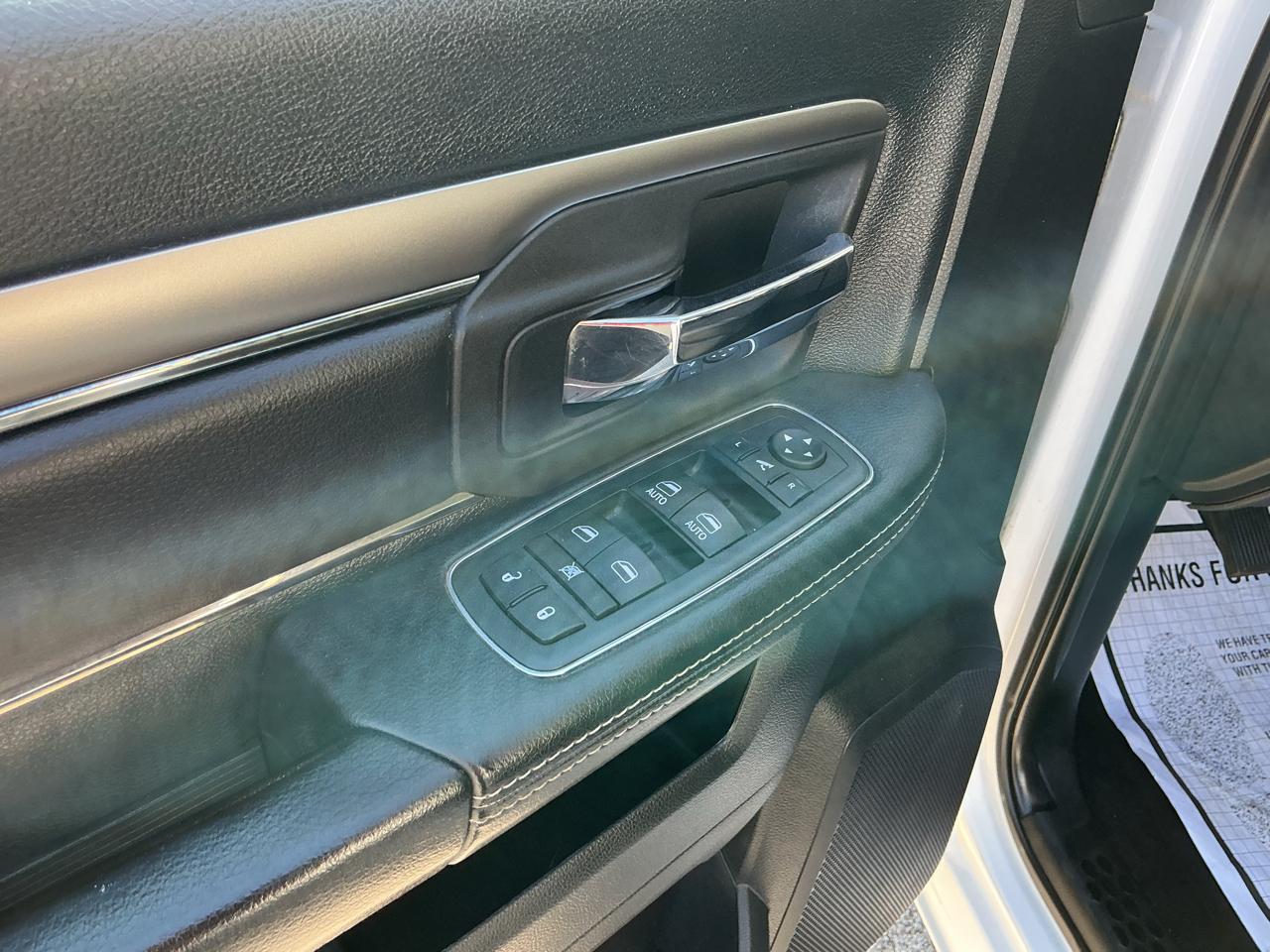 RAM 1500 Sport Quad Cab 4WD 2016