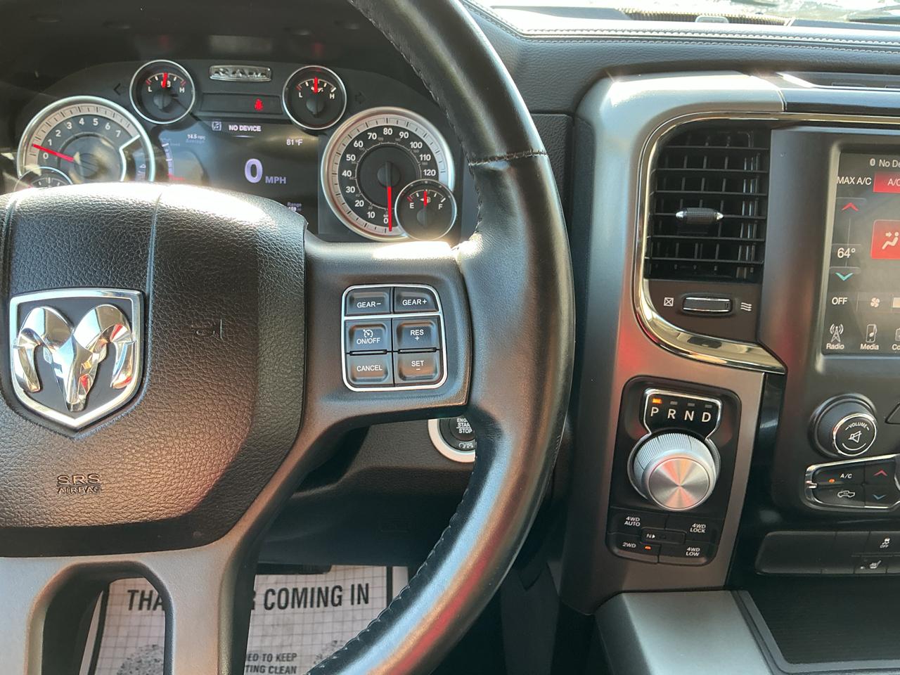 RAM 1500 Sport Quad Cab 4WD 2016