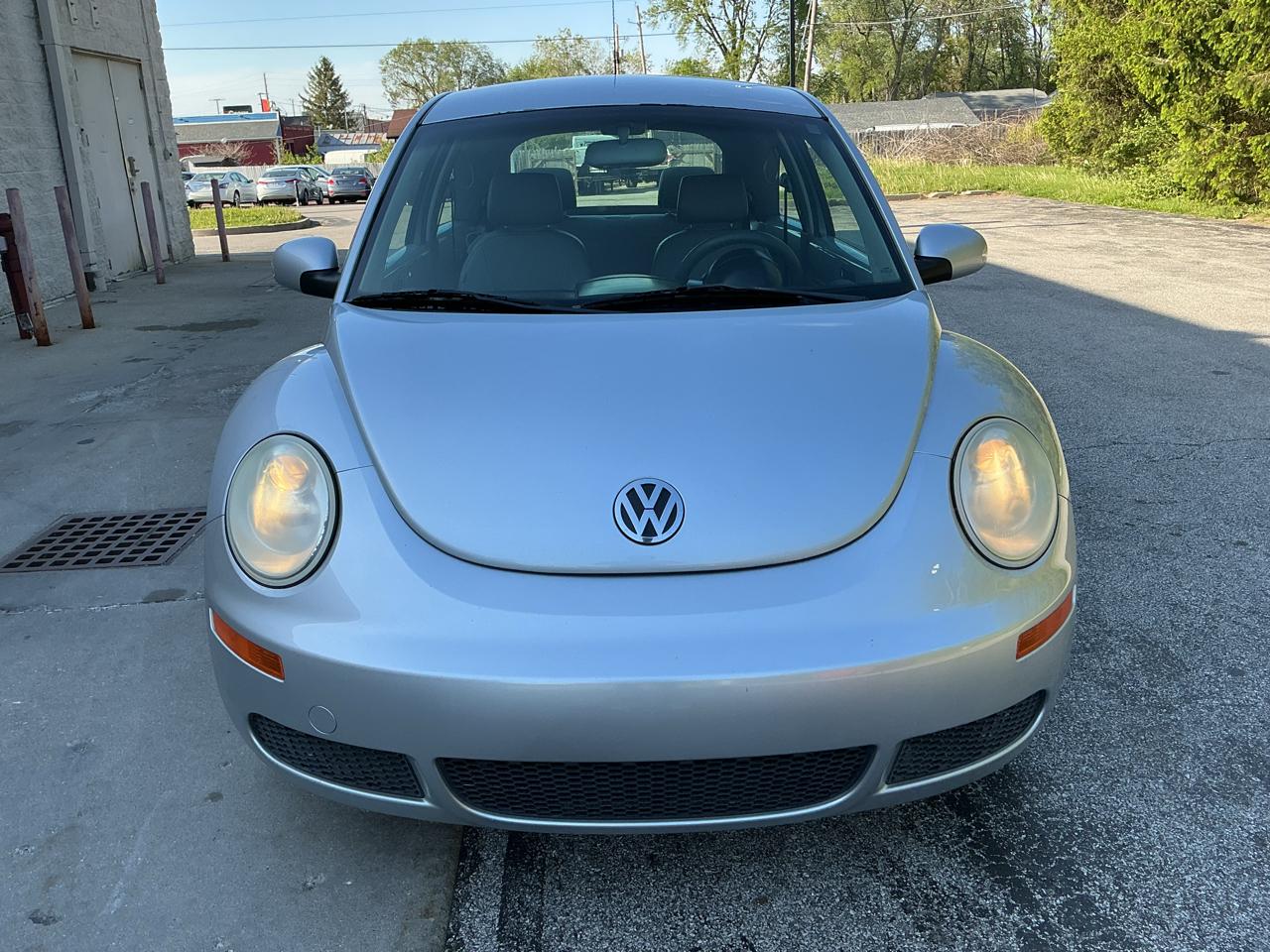 Volkswagen New Beetle S 2008