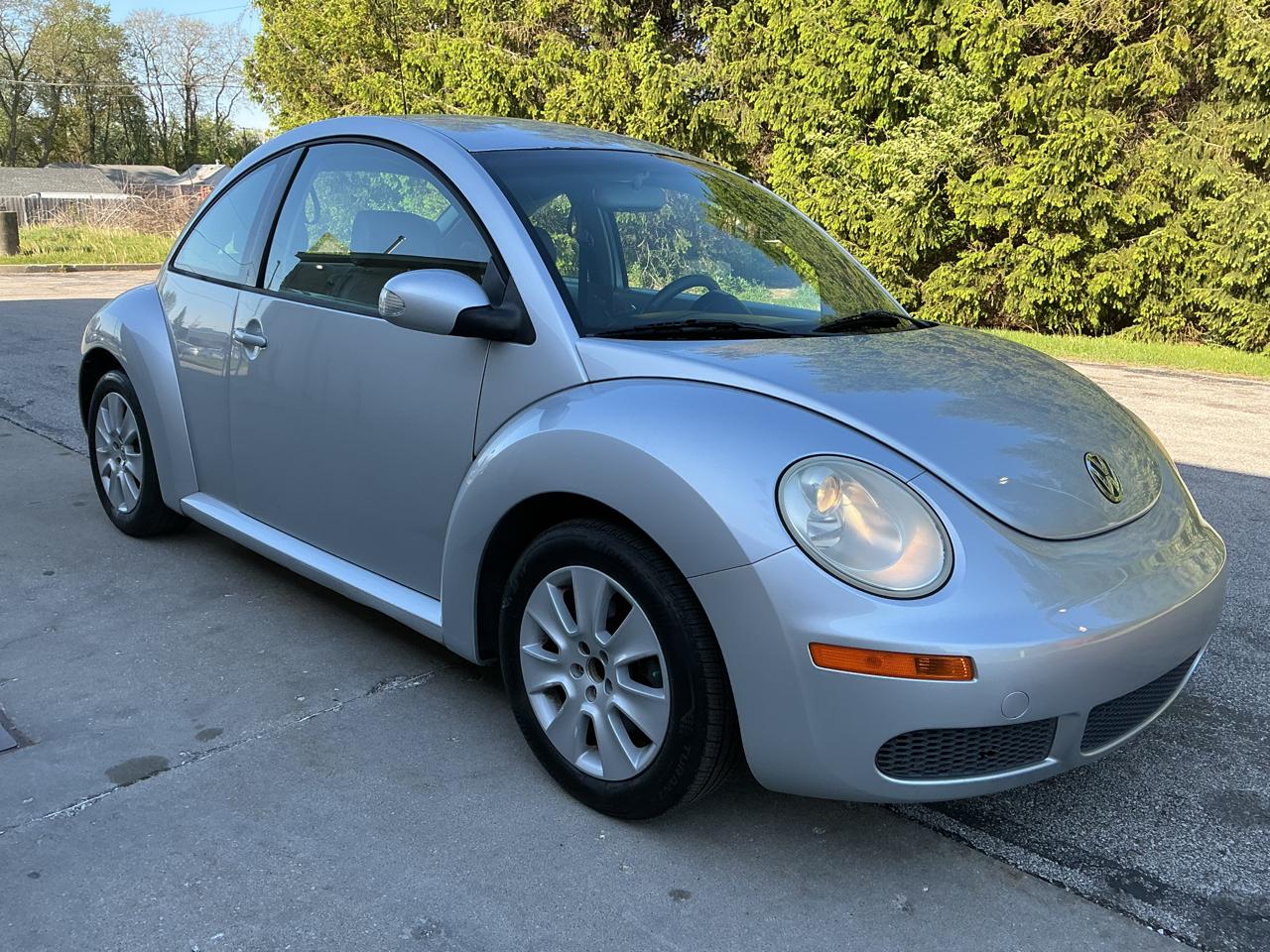 Volkswagen New Beetle S 2008