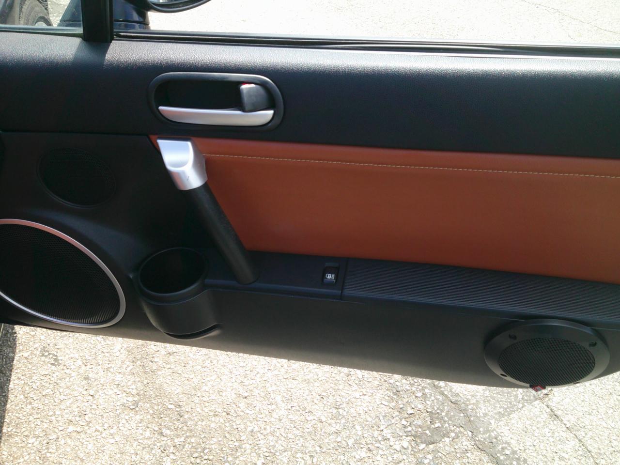 Mazda MX-5 Miata Touring Power Retractable Hardtop 2008