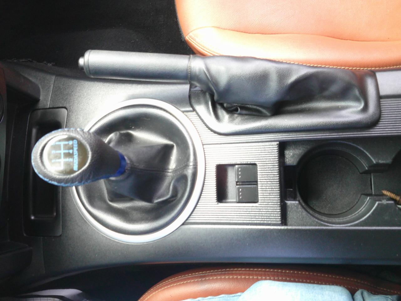 Mazda MX-5 Miata Touring Power Retractable Hardtop 2008