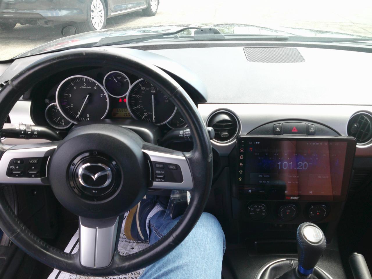 Mazda MX-5 Miata Touring Power Retractable Hardtop 2008