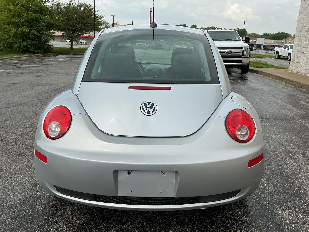 Volkswagen New Beetle S PZEV 2008