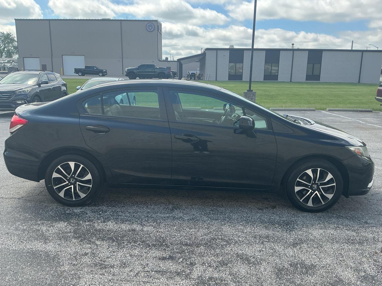 Honda Civic EX-L Sedan 5-Speed AT 2013