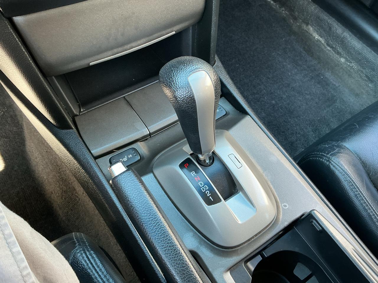 Honda Accord EX-L V-6 Sedan AT 2011