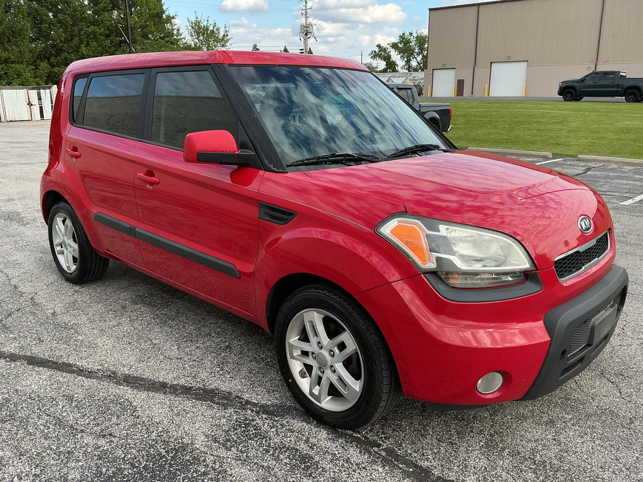 Kia Soul + 2011