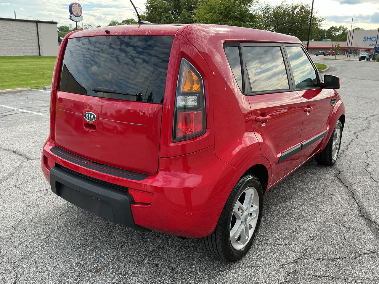 Kia Soul + 2011