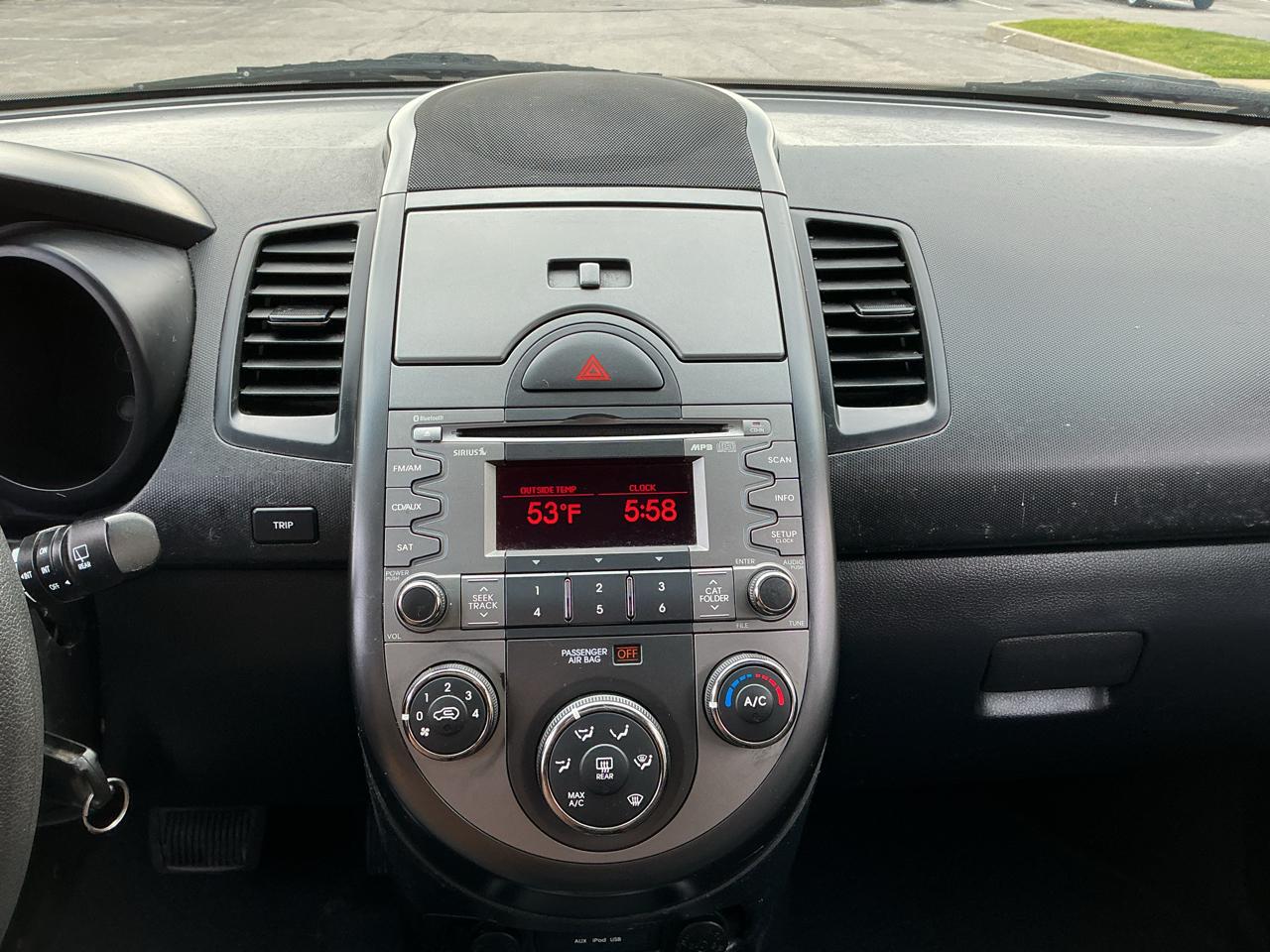 Kia Soul + 2011