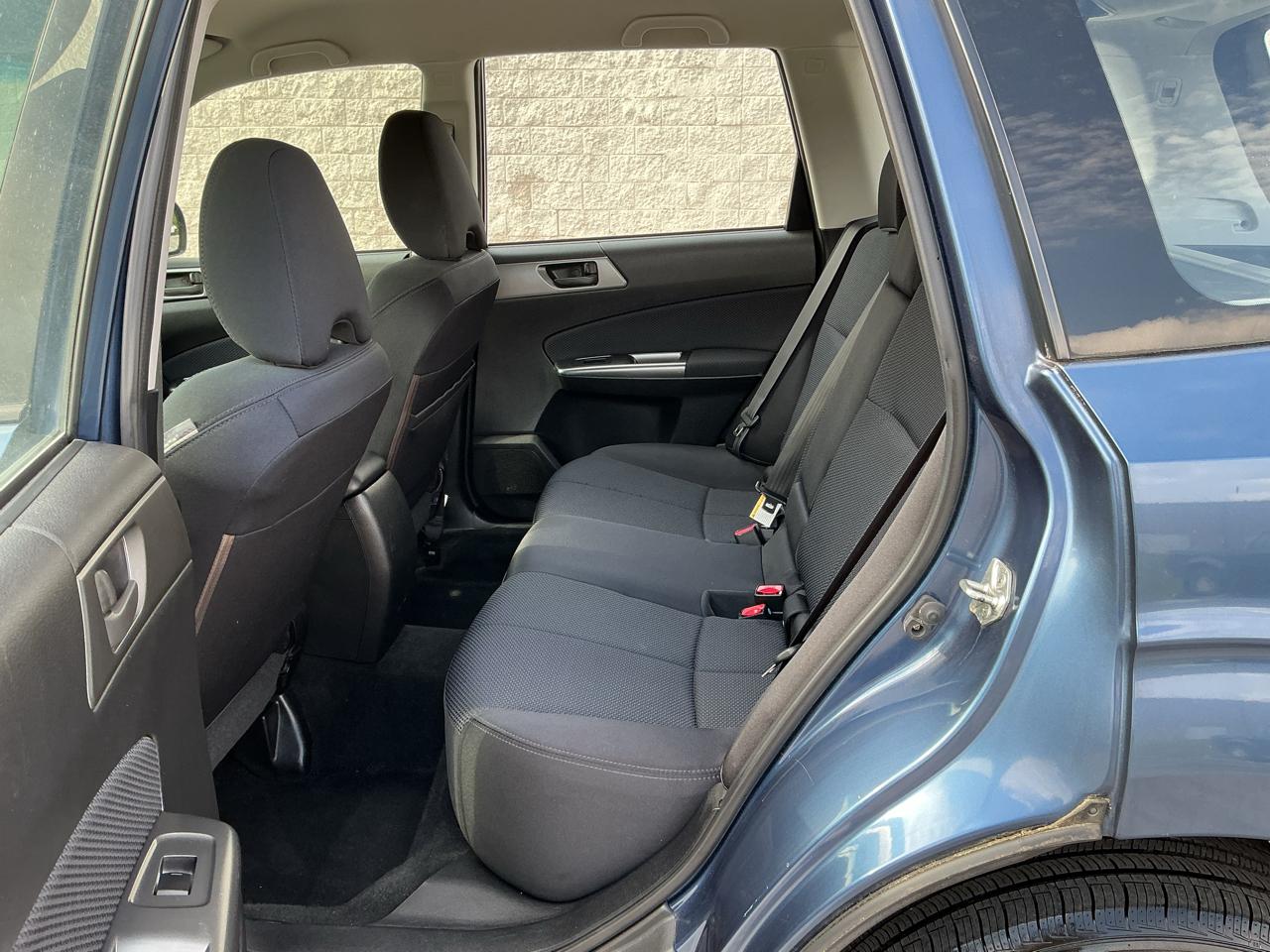 Subaru Forester 2.5X 2012