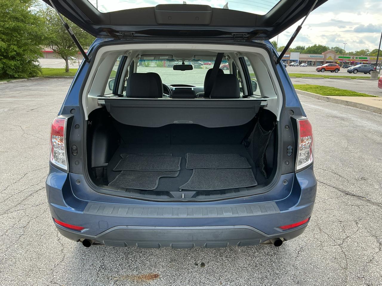 Subaru Forester 2.5X 2012
