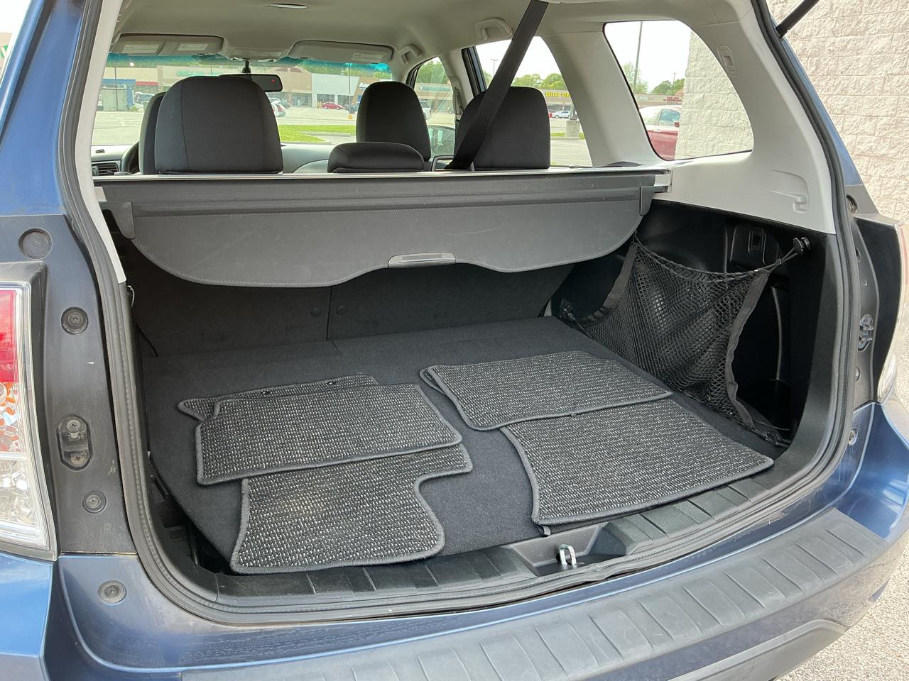 Subaru Forester 2.5X 2012