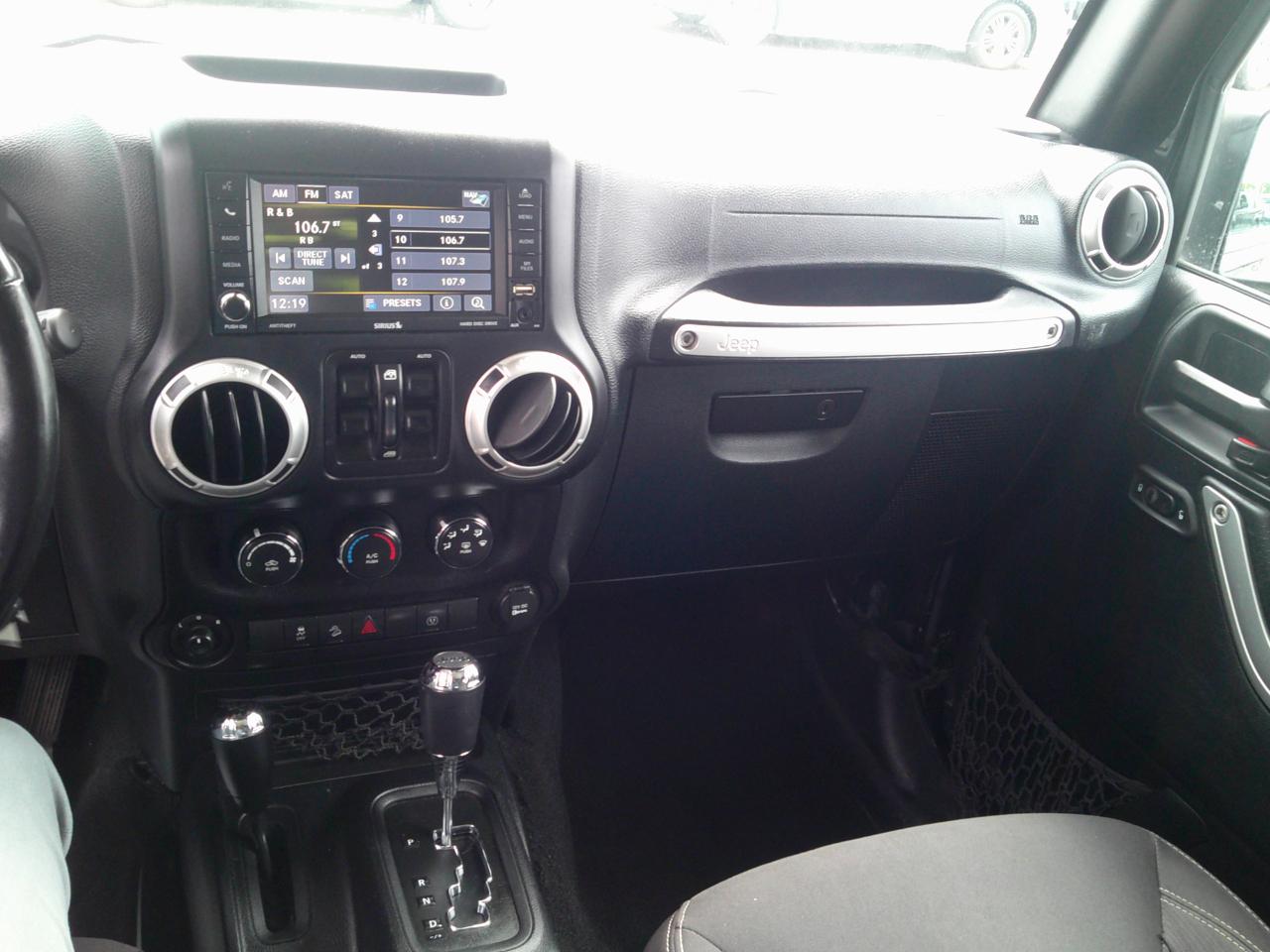 Jeep Wrangler Unlimited Sahara 4WD 2016