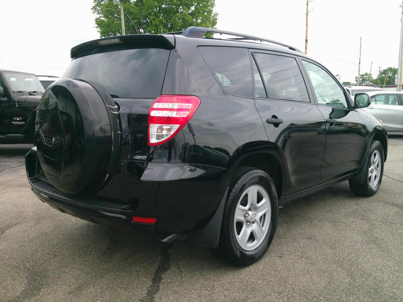 Toyota RAV4 LE 4D SUV AWD 2009