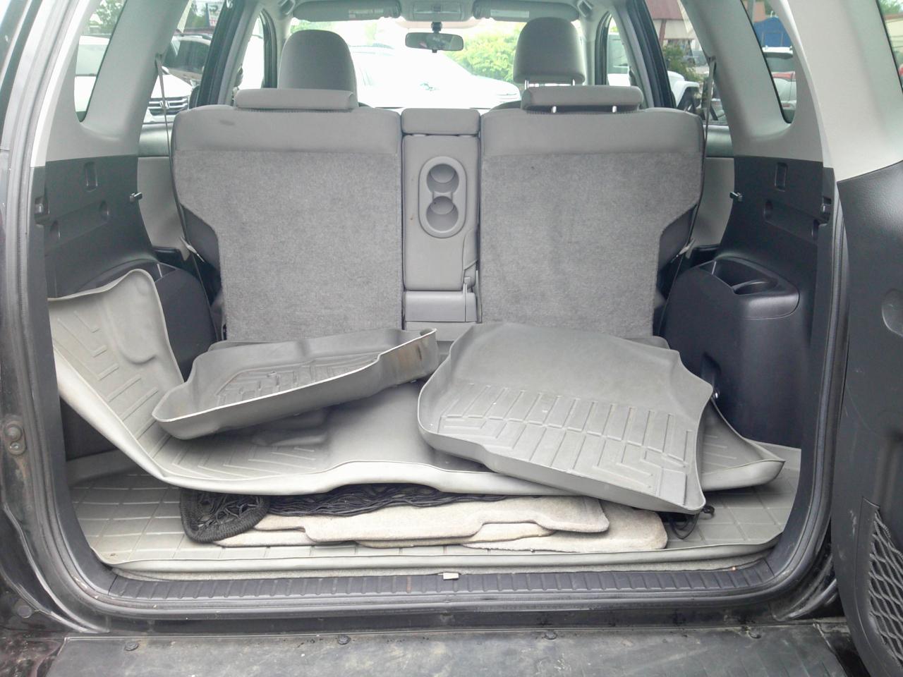 Toyota RAV4 LE 4D SUV AWD 2009