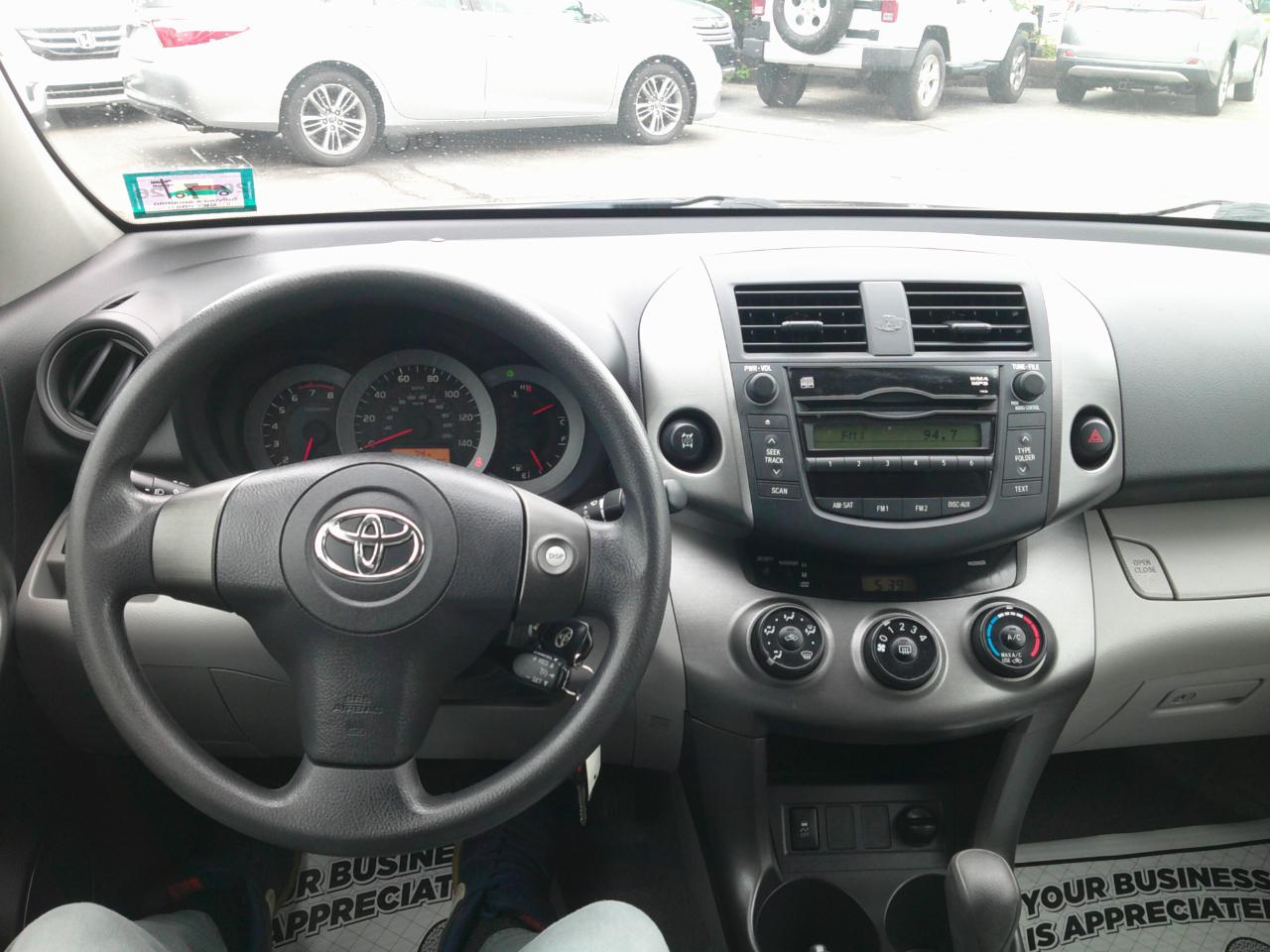 Toyota RAV4 LE 4D SUV AWD 2009